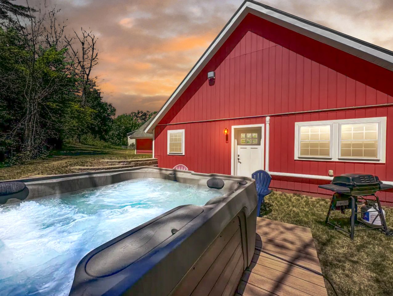 Dreamy Cabin Surrounded by Trees with Hot Tub in Fryeburg, Maine