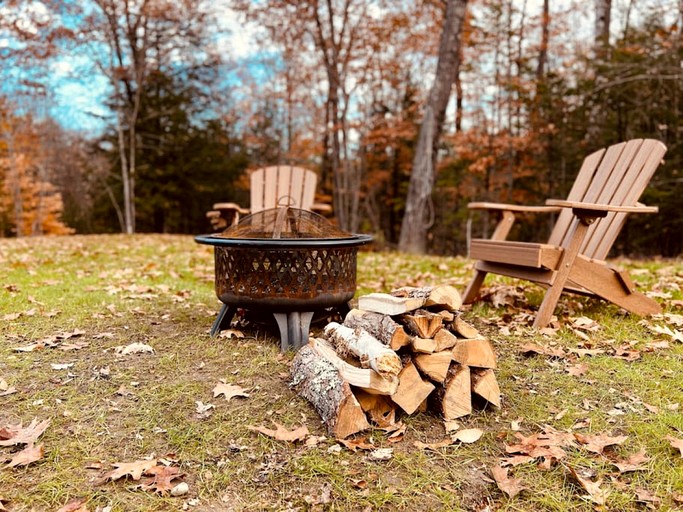 Cabins (United States of America, Fryeburg, Maine)