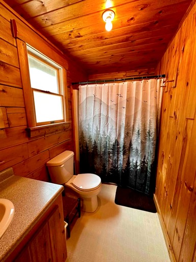 Cabins (United States of America, Beaver Cove, Maine)