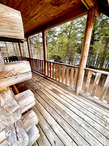 Cabins (United States of America, Beaver Cove, Maine)