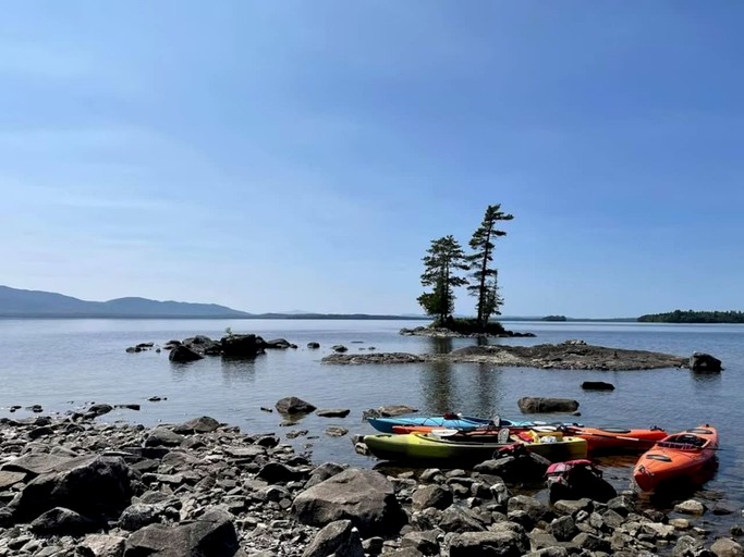 Cabins (United States of America, Beaver Cove, Maine)