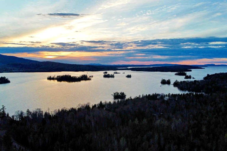 Cabins (United States of America, Beaver Cove, Maine)