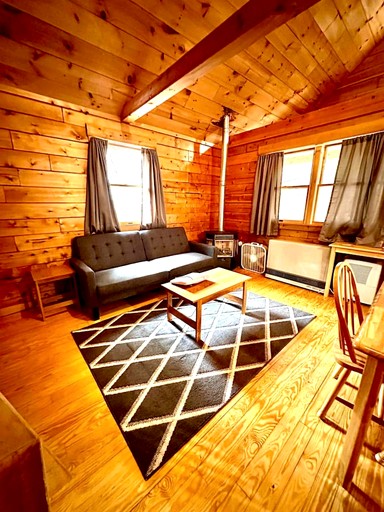 Cabins (United States of America, Beaver Cove, Maine)