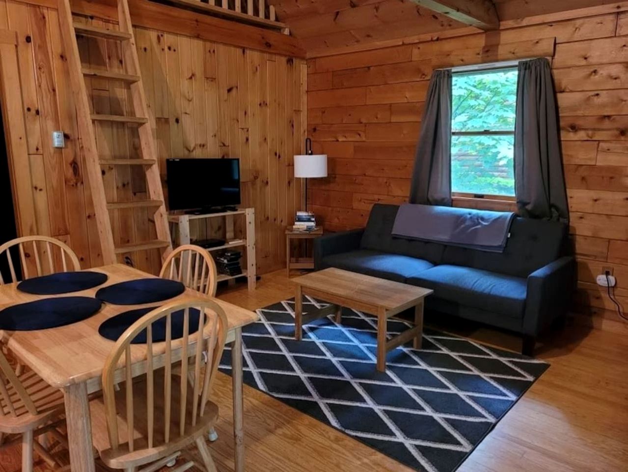 Dreamy Lofted Cabin with Direct Lake Access in Maine