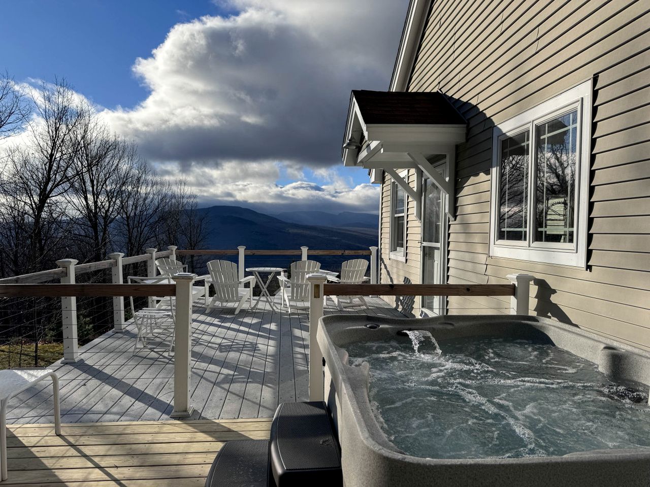 Dreamy Secluded Cabin with Nice Views in Jackson, New Hampshire