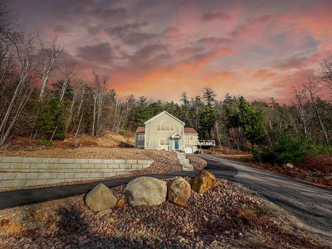 Dreamy Secluded Cabin with Nice Views in Jackson, New Hampshire