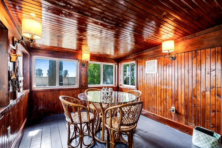 Vacation Rentals (Canada, Leamington, Ontario)