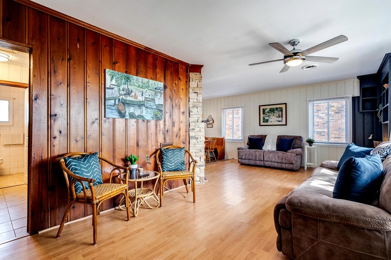 Vacation Rentals (Canada, Leamington, Ontario)