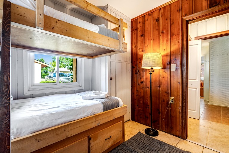 Vacation Rentals (Canada, Leamington, Ontario)