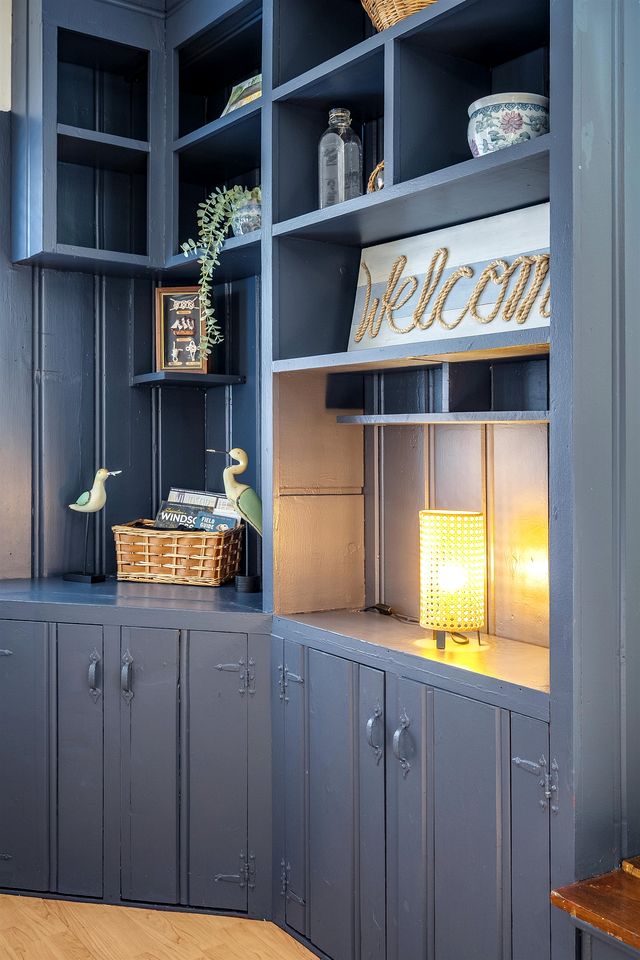 Cozy Rustic-Modern Cabin Escape with Lake Views & Fire Pit Nights in Ontario, Canada