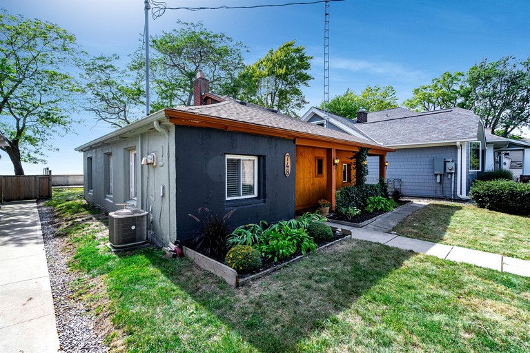 Vacation Rentals (Canada, Leamington, Ontario)