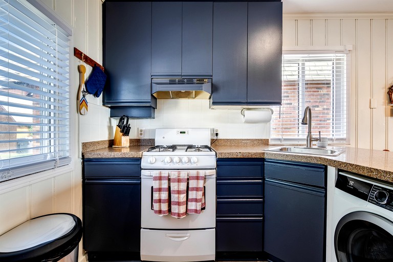 Vacation Rentals (Canada, Leamington, Ontario)