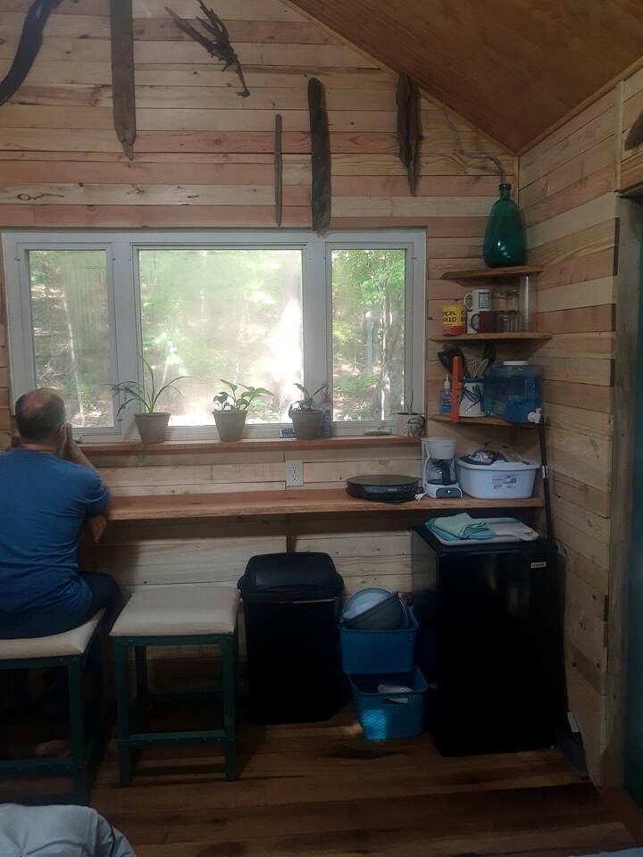 Dreamy Treehouse Cabin Oasis Near Piney River, Tennessee