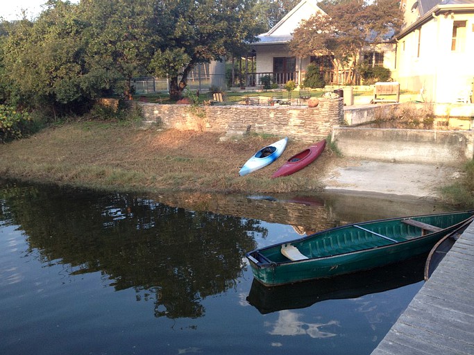 Driftwood Bed and Breakfast, Vacation Rentals, Driftwood, United States