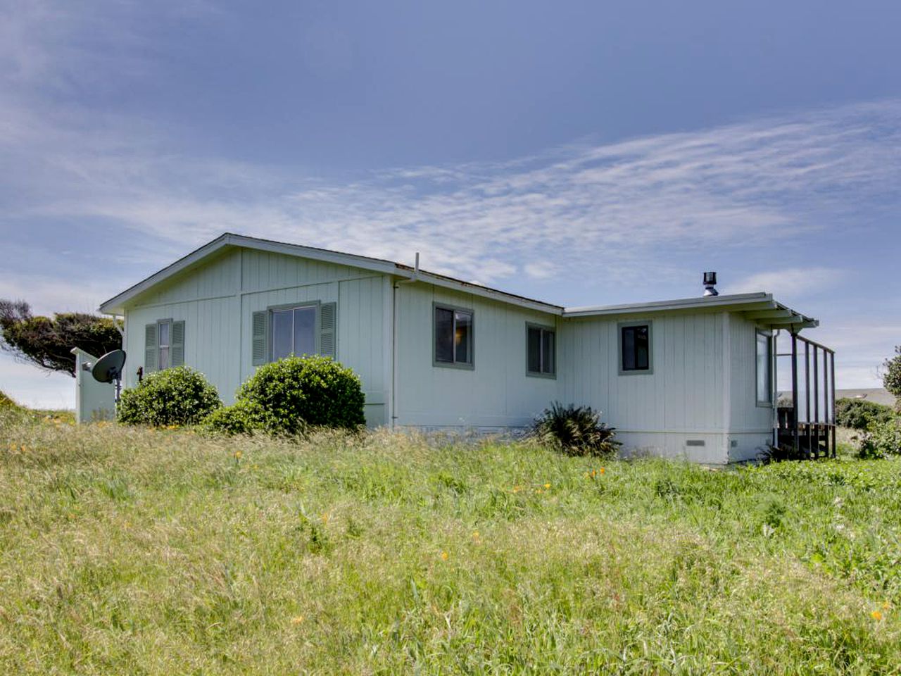 Oceanfront Cottage in Fort Bragg, California