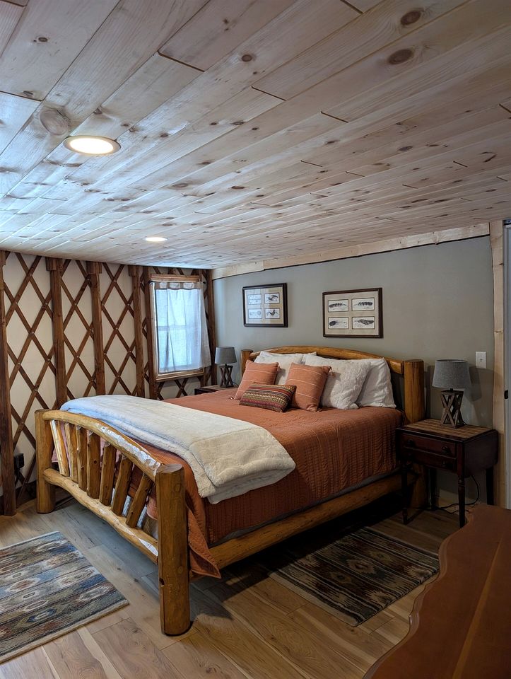 Pet Friendly Yurt with a Shared Sauna House in Northern Wisconsin, Ideal for a Weekend Escape in the Wilderness