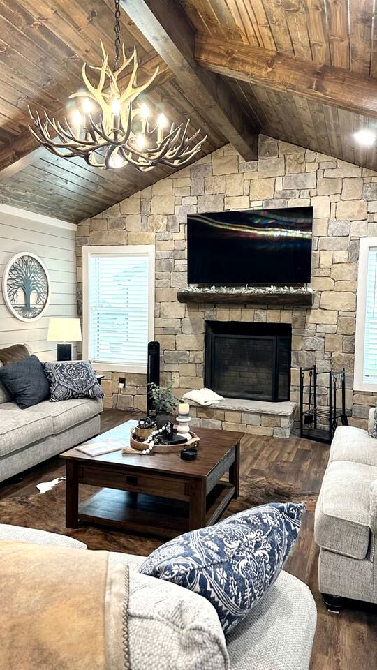 Gorgeous Family Cottage Ideal to Stargaze from the Deck in Texas