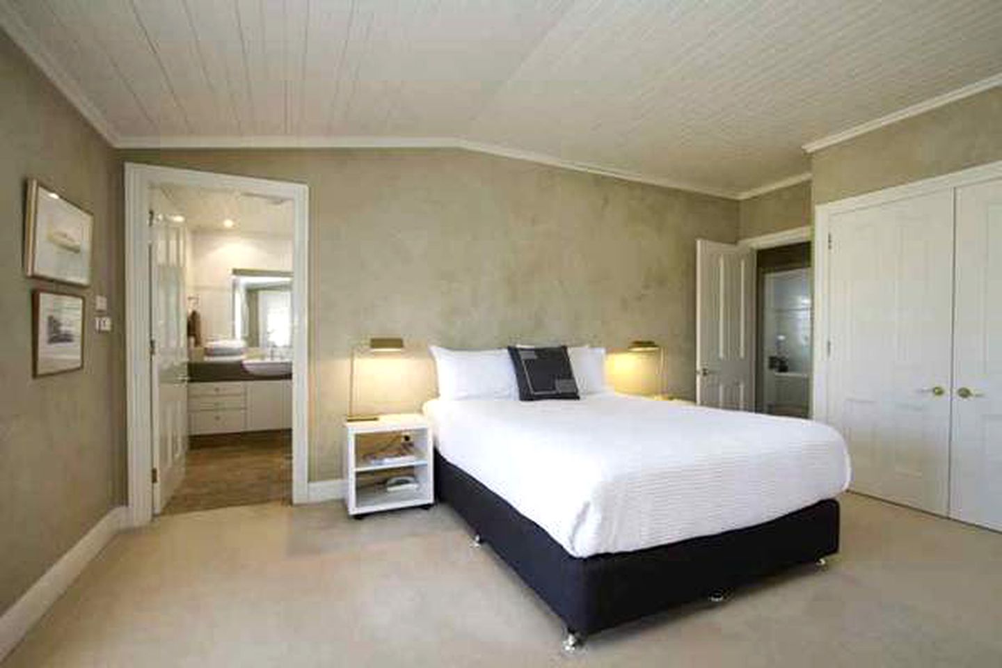 Idyllic Cottage Getaway in the Gorgeous Megalong Valley of New South Wales