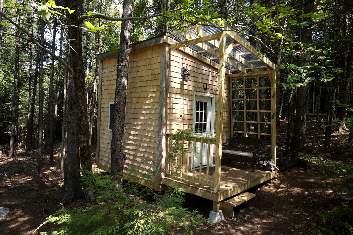 Custom-Made Tiny House Rental near the Green Mountain National Forest for a Vermont Glamping Getaway