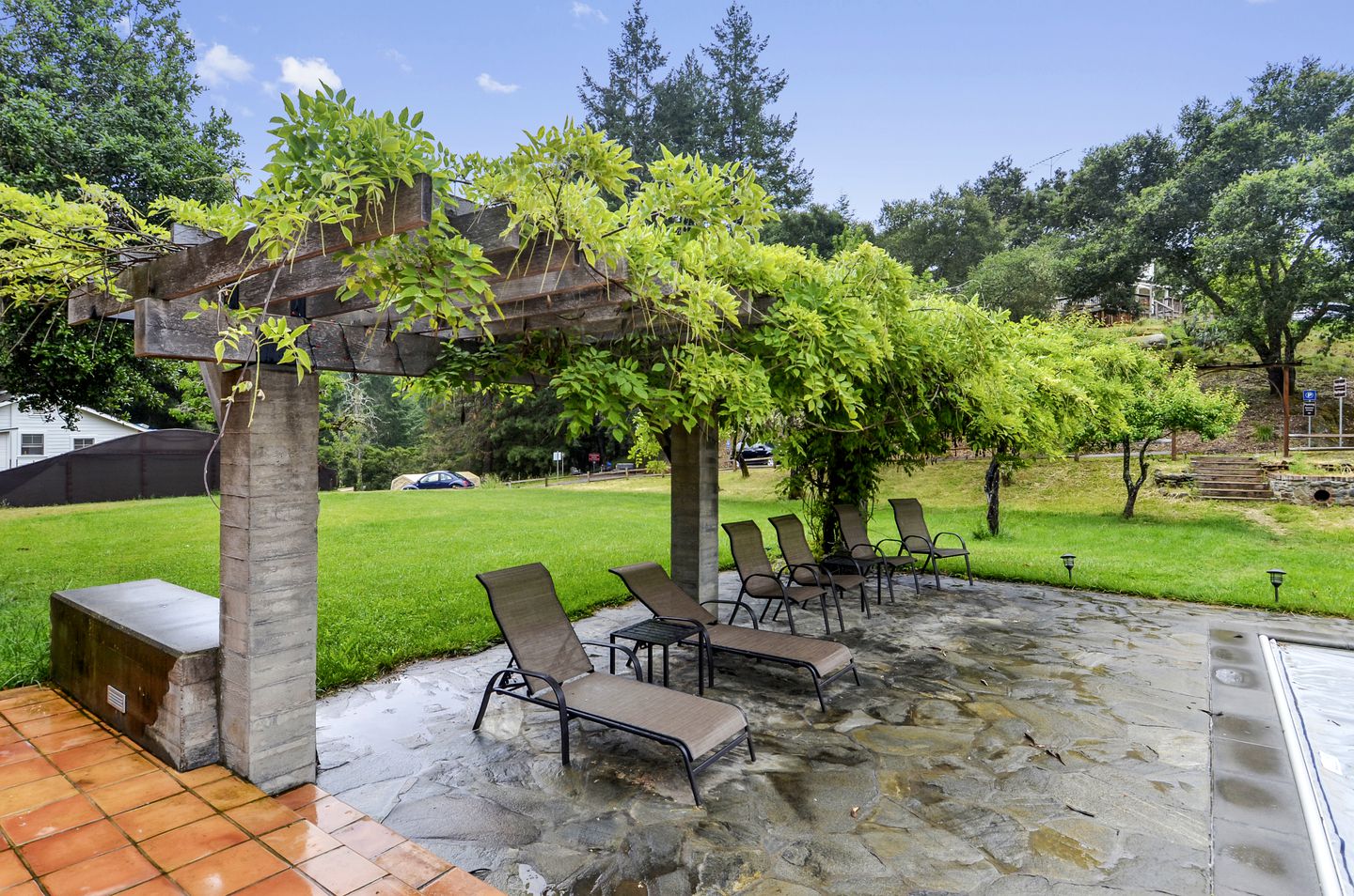 Luxury Cabin Rental with pool for Groups near Santa Rosa, California