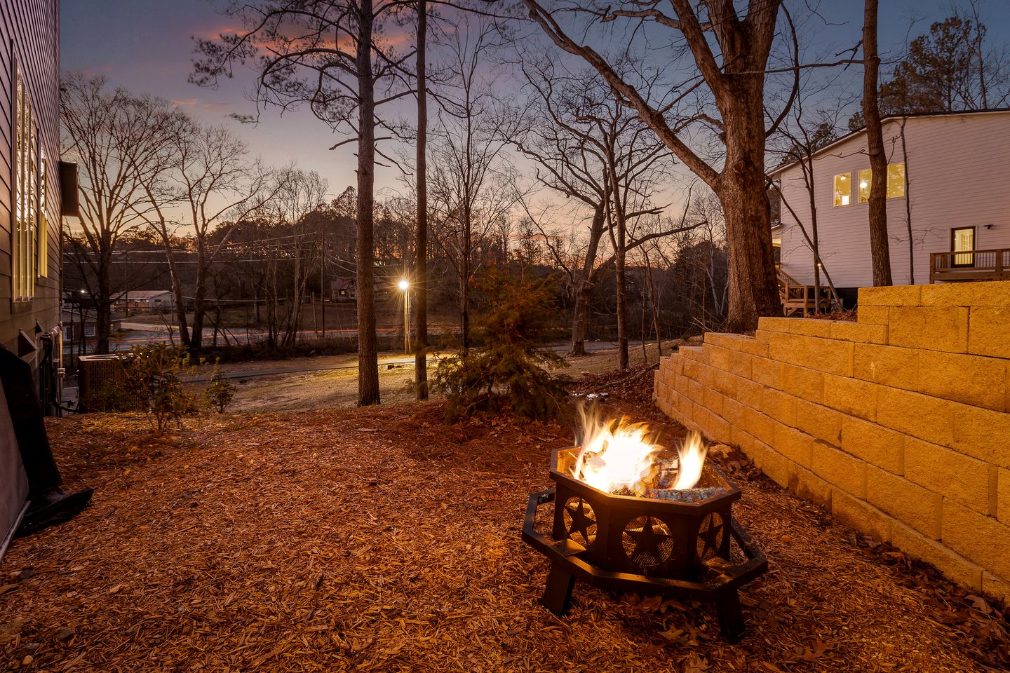 Gorgeous Cottage with Hot-tub in Chickamauga, Georgia