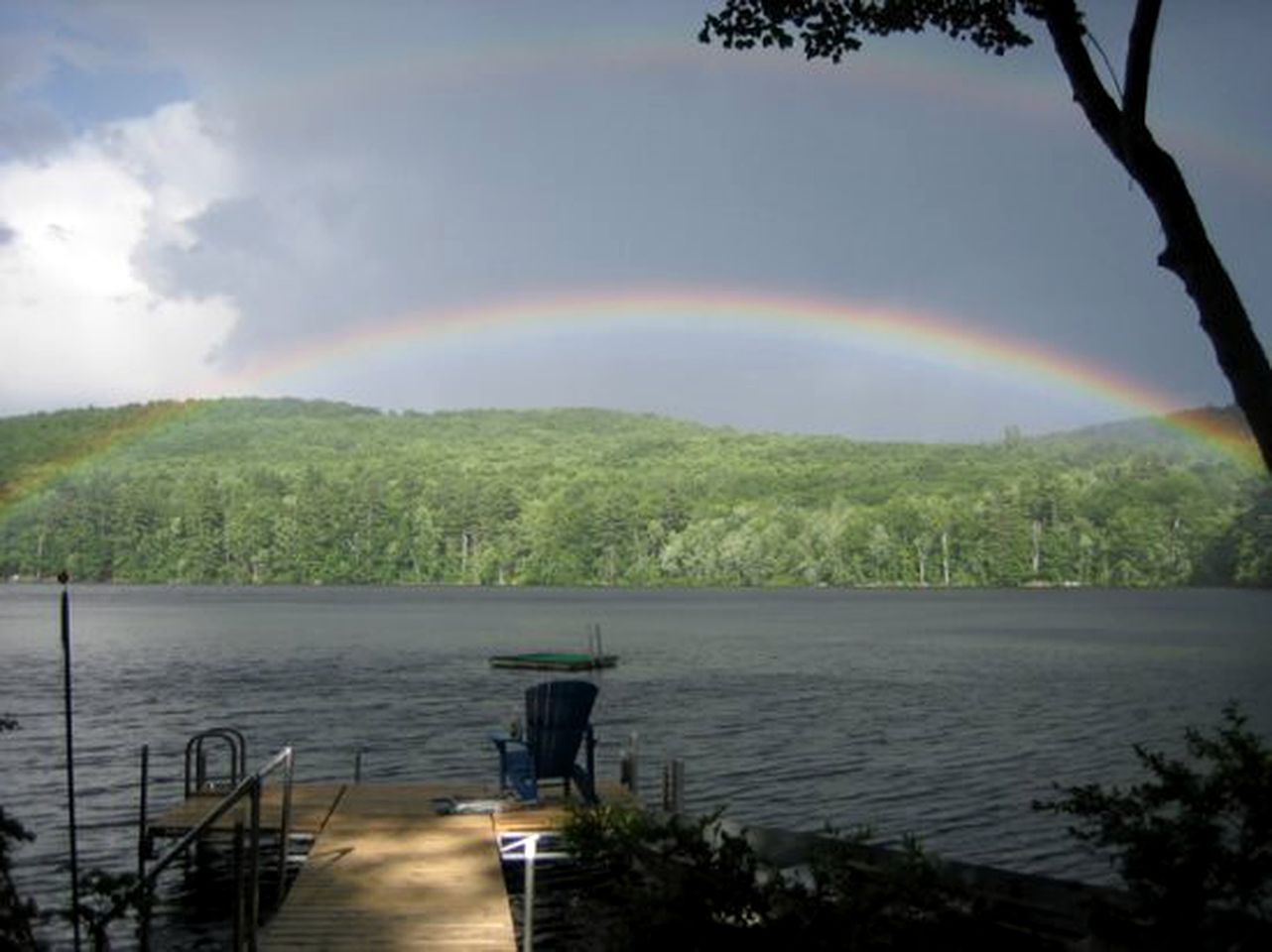 Cottage near Kennebec River in Wayne, Maine