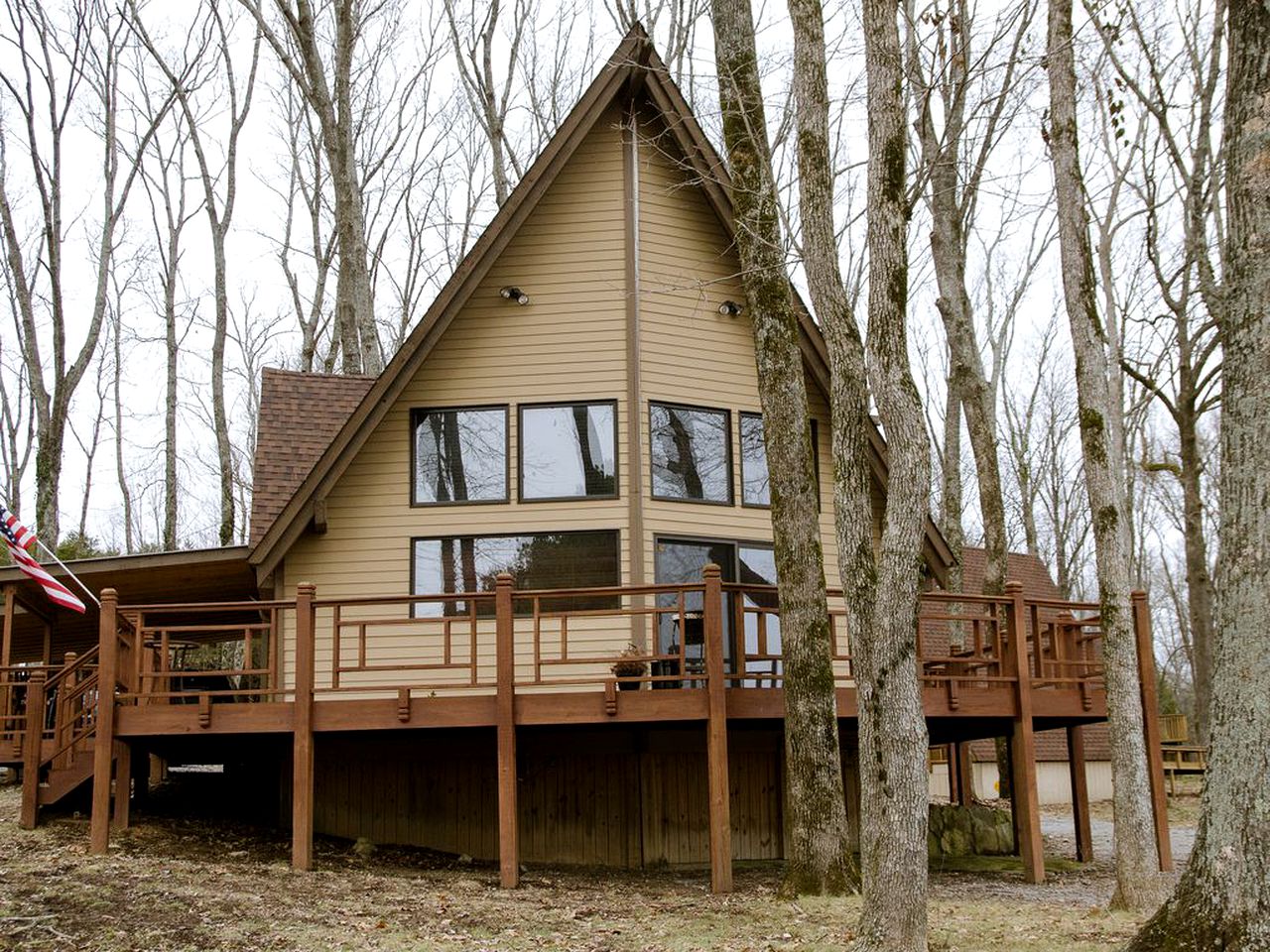 Unique A-Frame Cabin Rental on a Farm in Mount Juliet near Nashville, Tennessee