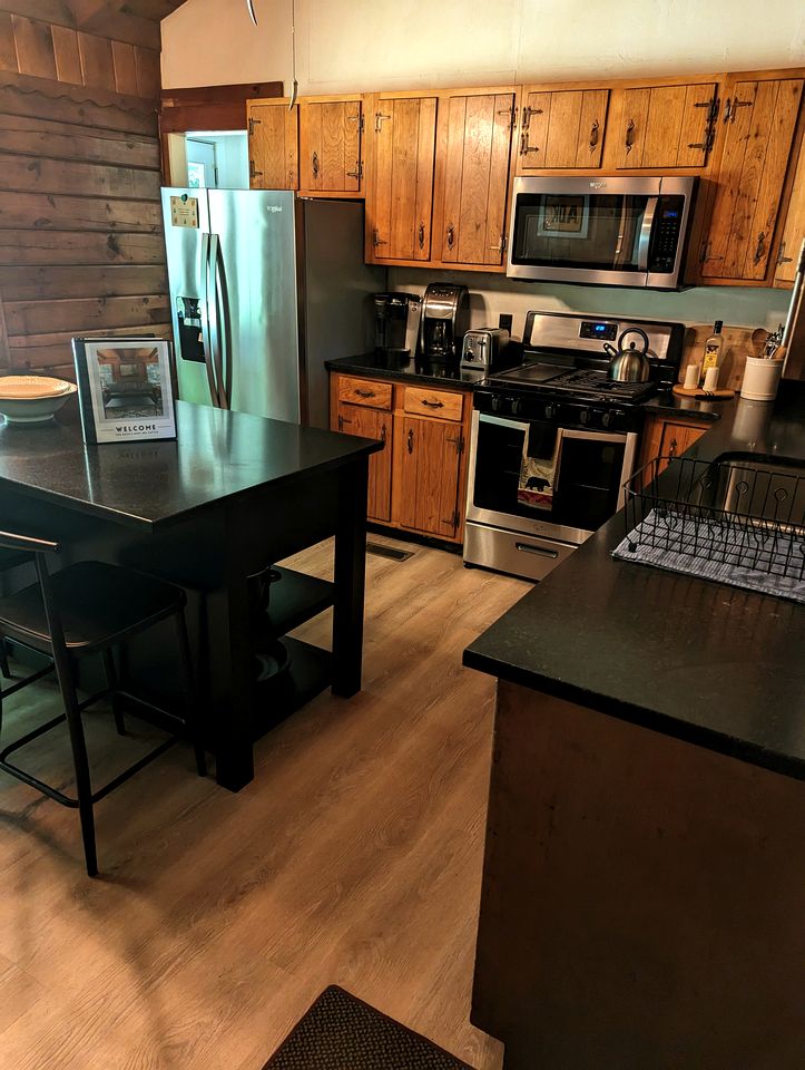 Fantastic Cabin with Gorgeous Sights and Hiking Trails Close in Webb, New York