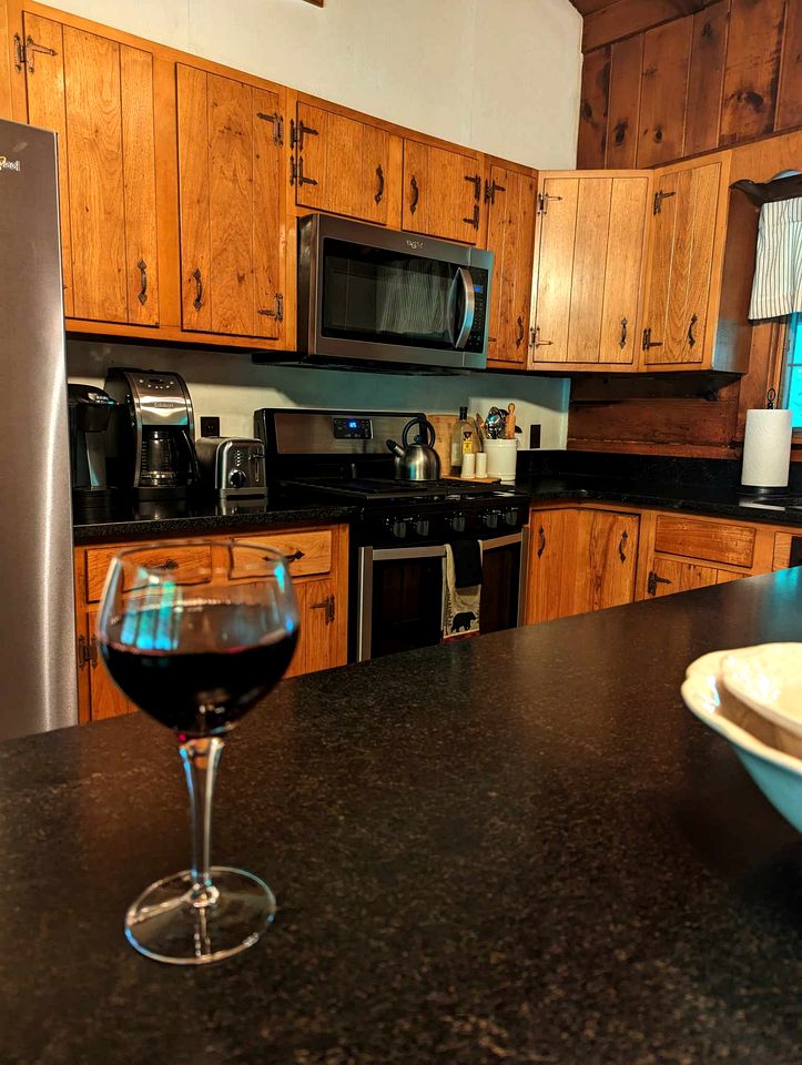 Fantastic Cabin with Gorgeous Sights and Hiking Trails Close in Webb, New York