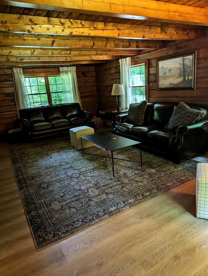 Fantastic Cabin with Gorgeous Sights and Hiking Trails Close in Webb, New York