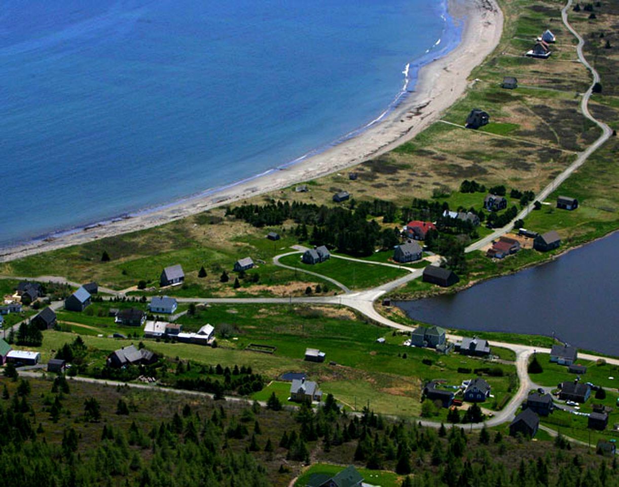 Beach Vacation Cabin in Kingsburg, Nova Scotia