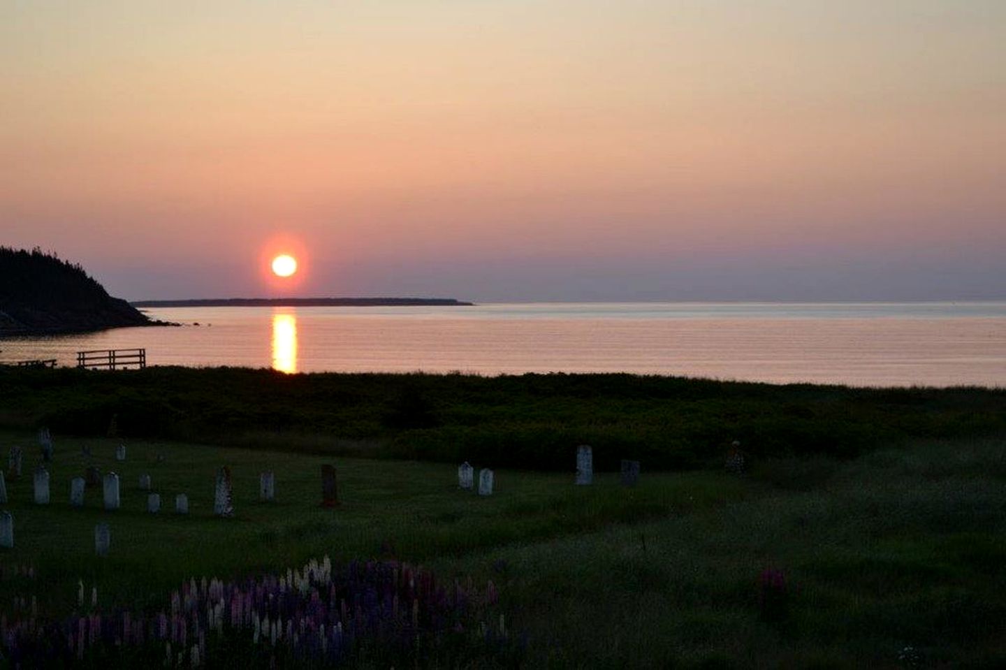 Beachfront Cabin Getaway in Kingsburg, Nova Scotia