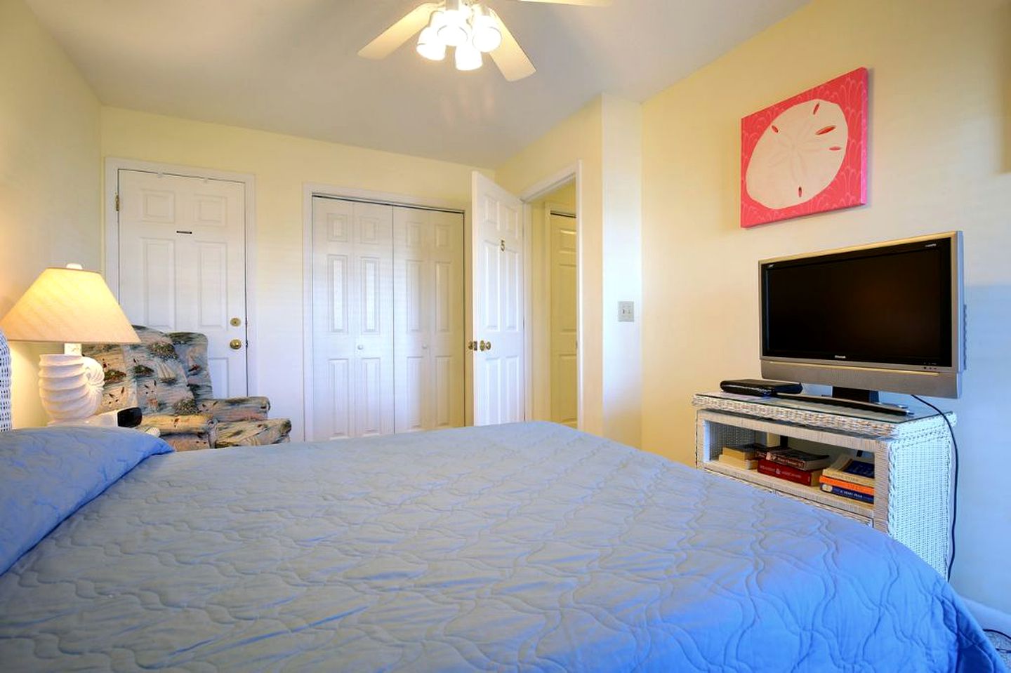 Spacious Oceanfront Cottage Rental on Holden Beach in North Carolina