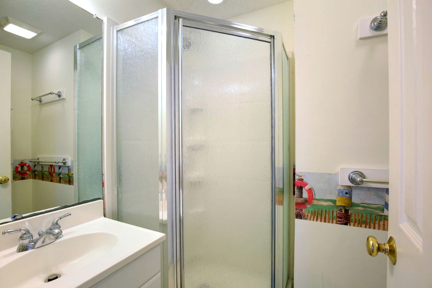 Spacious Oceanfront Cottage Rental on Holden Beach in North Carolina