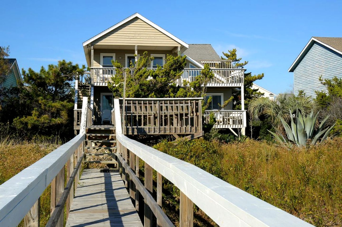 Spacious Oceanfront Cottage Rental on Holden Beach in North Carolina