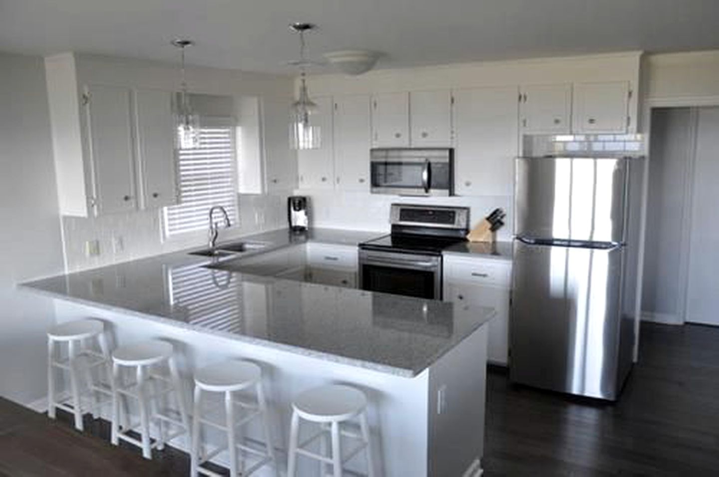 Cozy Comfortable Cottage with Lovely Ocean Views in Holden Beach, North Carolina