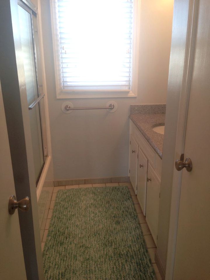 Cozy Comfortable Cottage with Lovely Ocean Views in Holden Beach, North Carolina