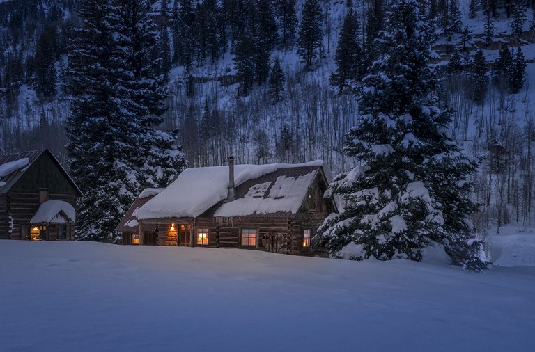 Cabins (Dolores, Colorado, United States)