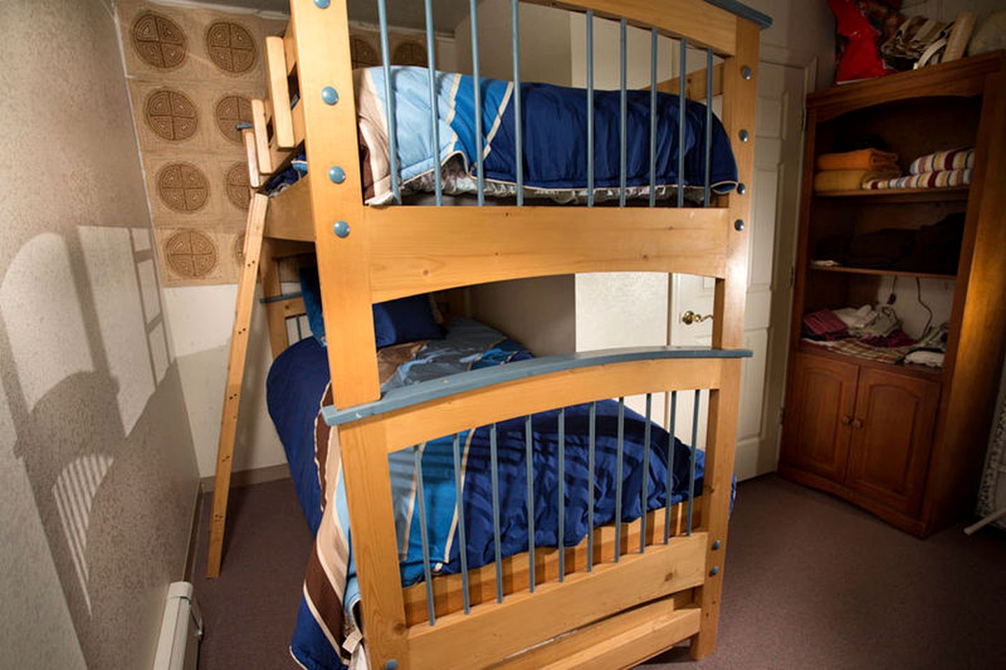 Delightful Cabin Rental with Mountain Views in Durango, Colorado