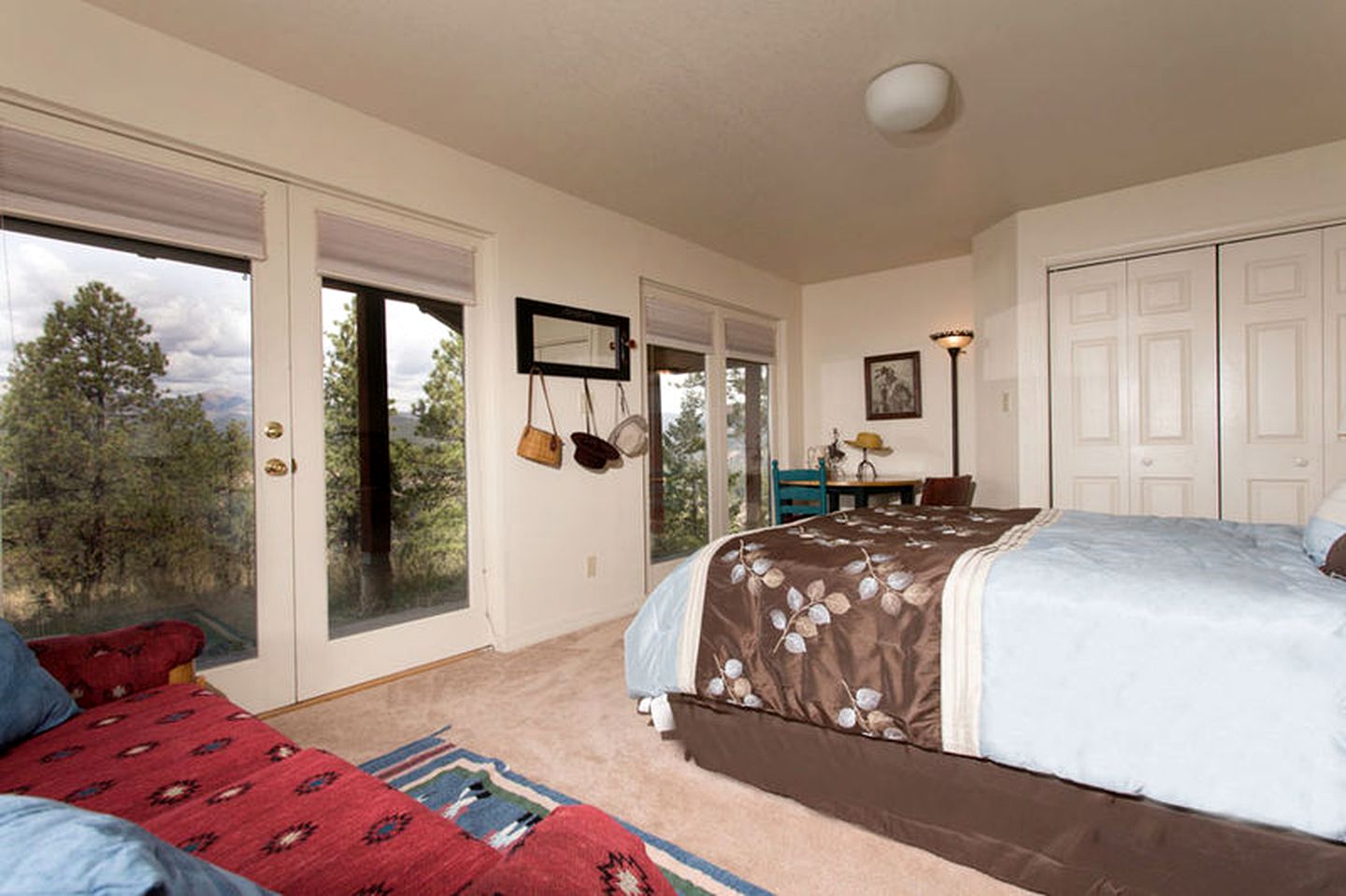 Delightful Cabin Rental with Mountain Views in Durango, Colorado