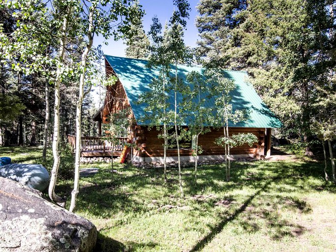 Cabins (Durango, Colorado, United States)