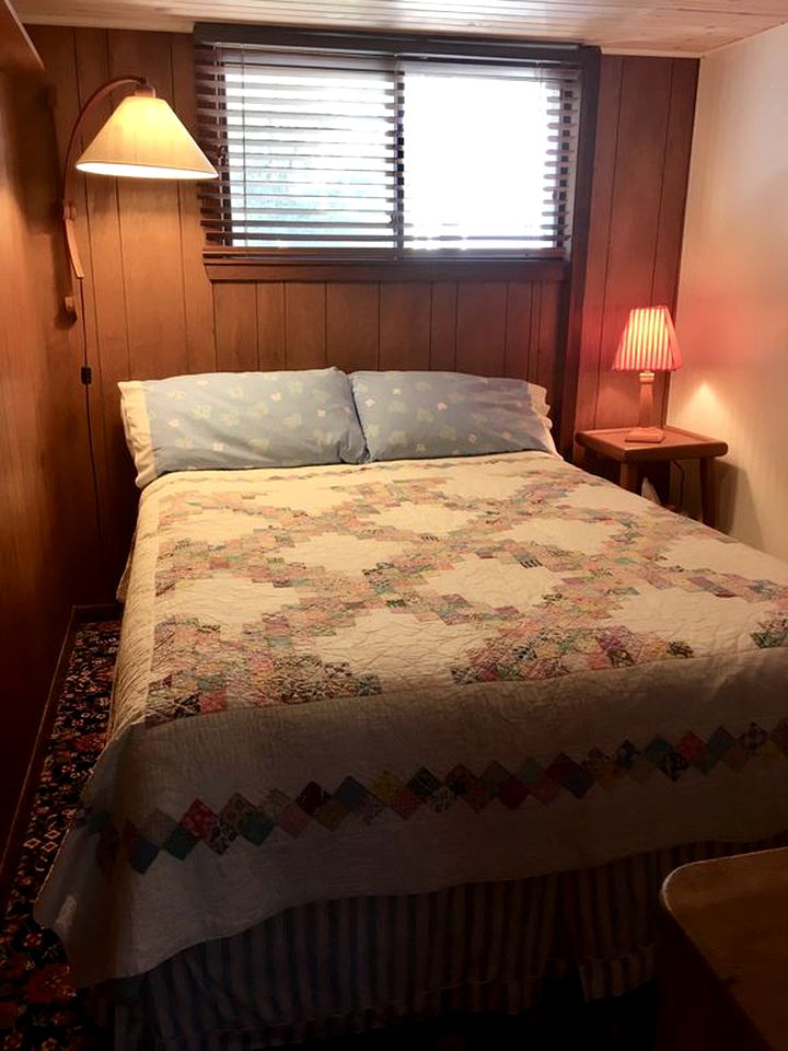 Cozy River Staycation with Wi-Fi near Milwaukee, Wisconsin