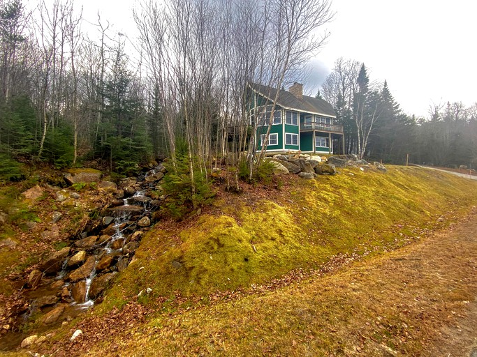 Cabins (United States of America, --, New Hampshire)