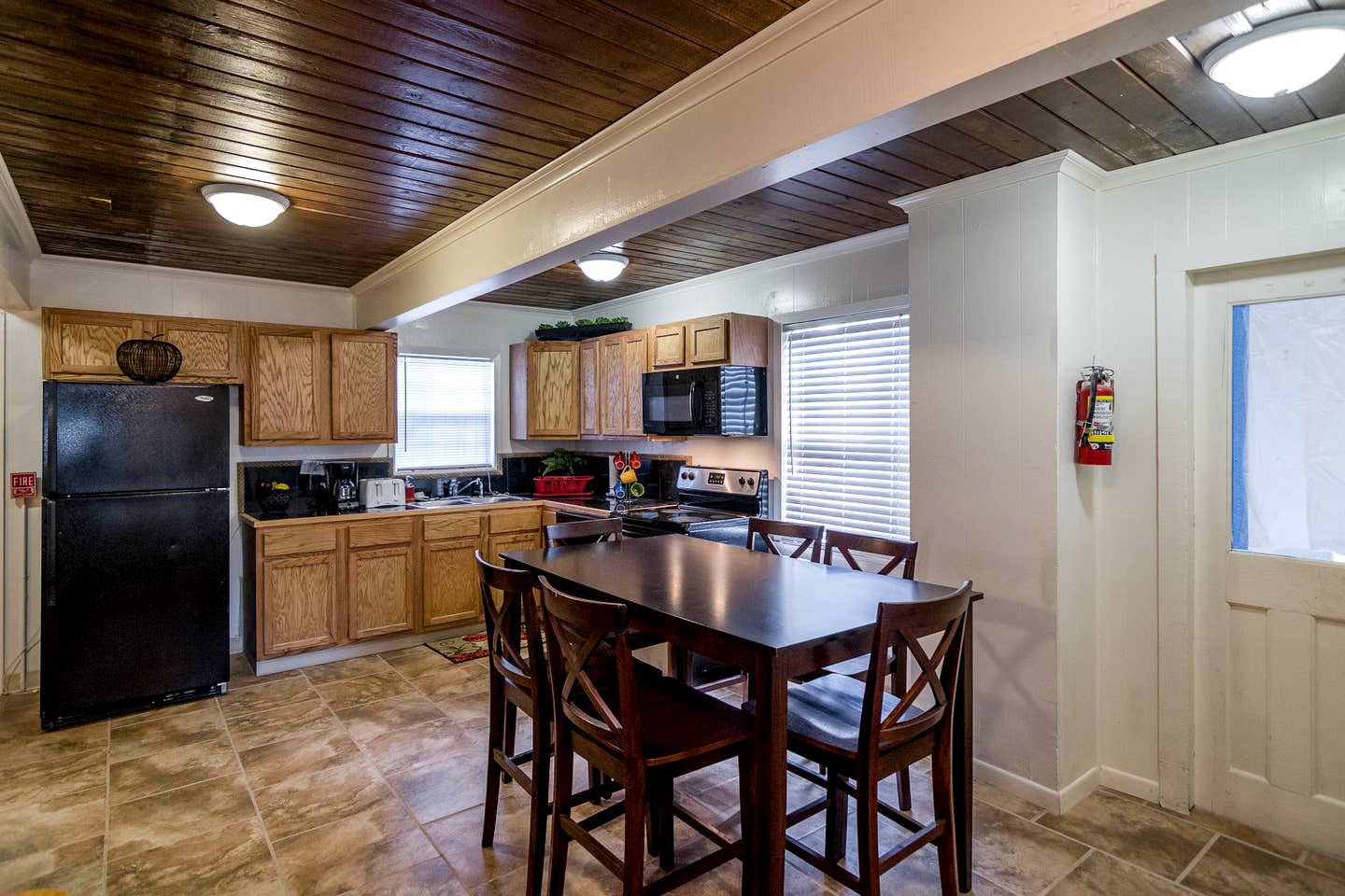 Incredible Nacogdoches Cabin Rentals Ideal for Large Group Getaways in Texas