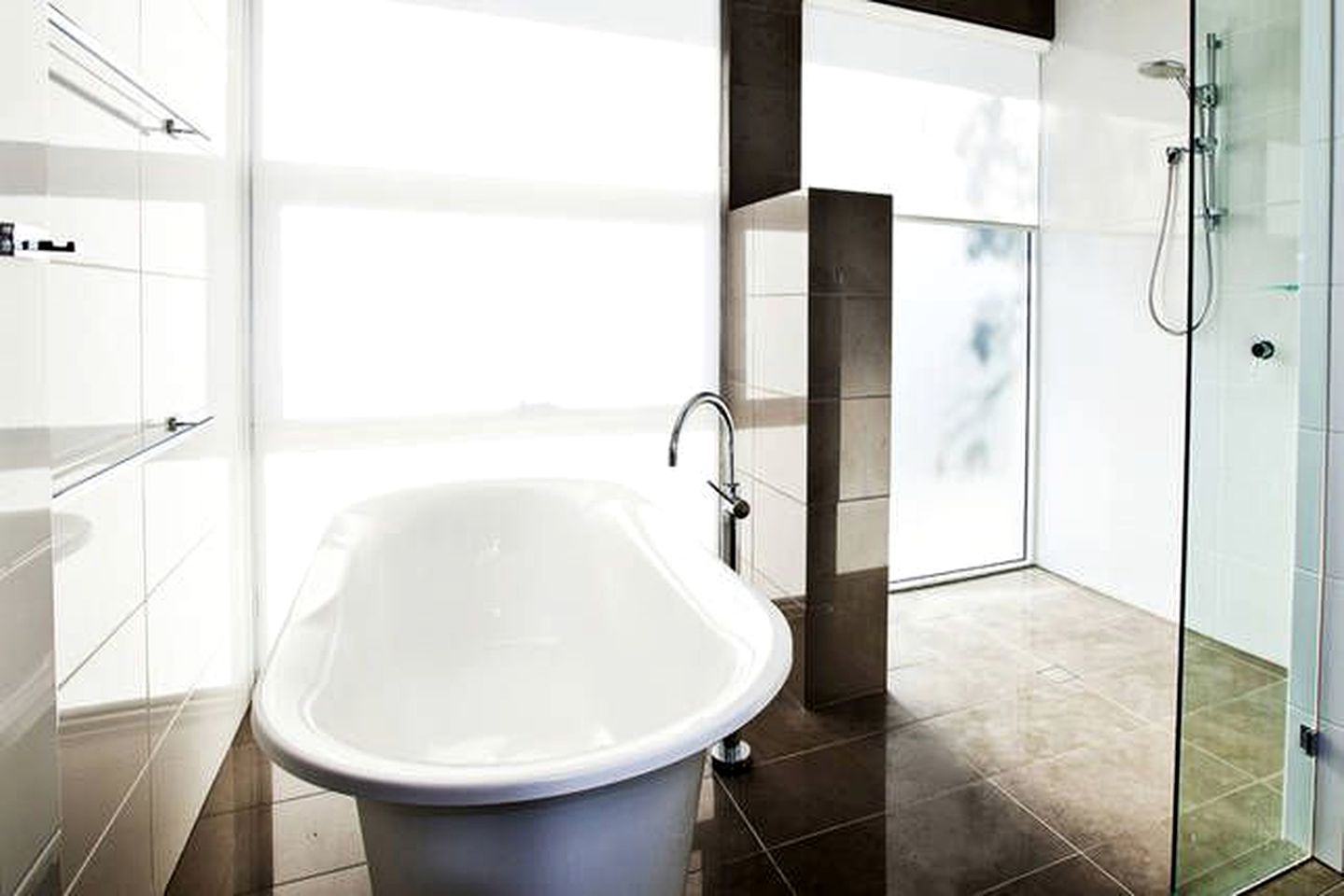 Luxurious and Spacious Eagle Bay Accommodation for Group or Family Holidays in Western Australia