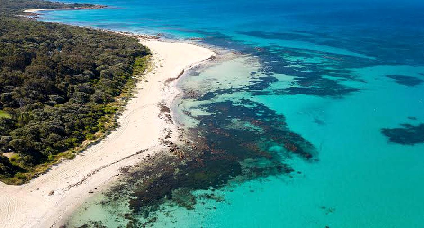 Luxurious and Spacious Eagle Bay Accommodation for Group or Family Holidays in Western Australia