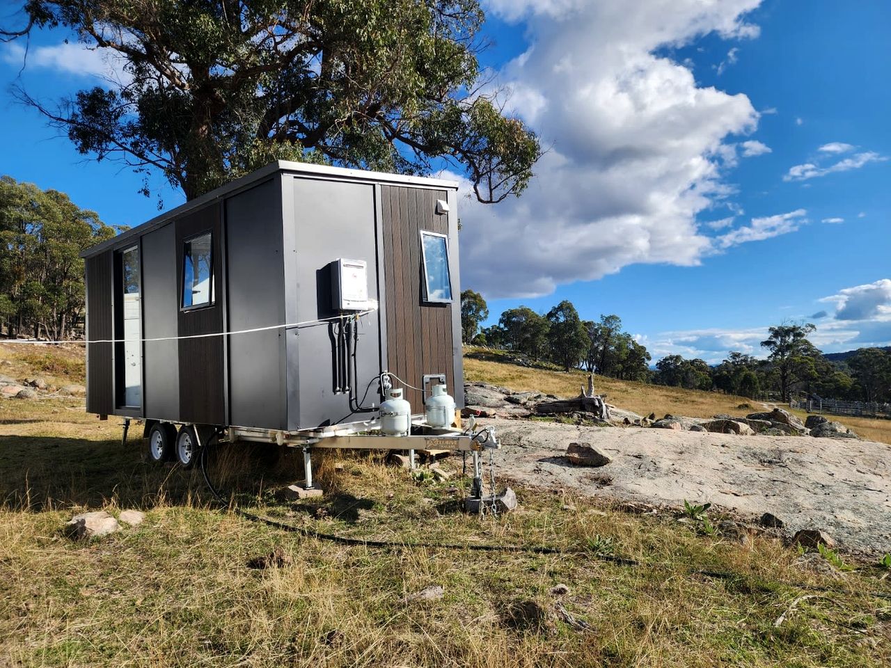 Farm Tiny House Stay Well Equipped in Deepwater, Queensland