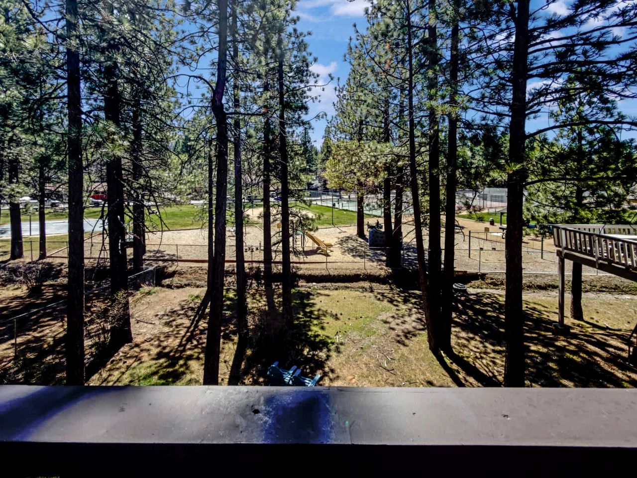 Relaxing Mountain Escape with Cozy Interiors & Nature Views in Big Bear Lakes, California