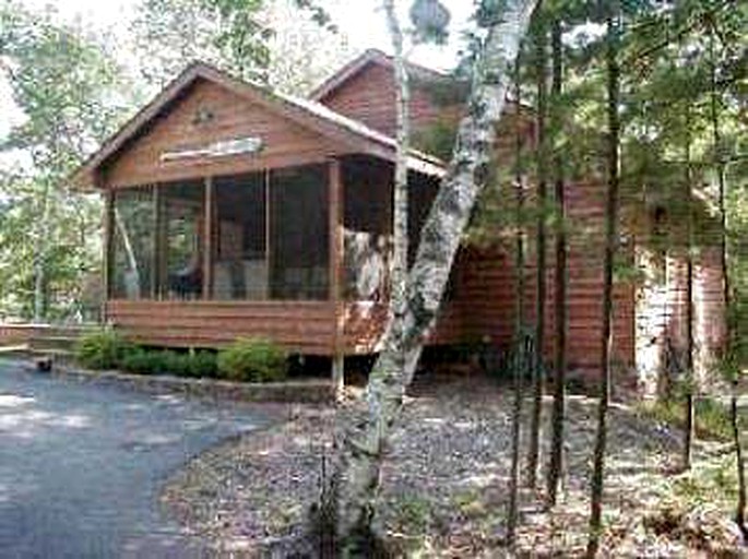 Cabins (Eagle River, Wisconsin, United States)