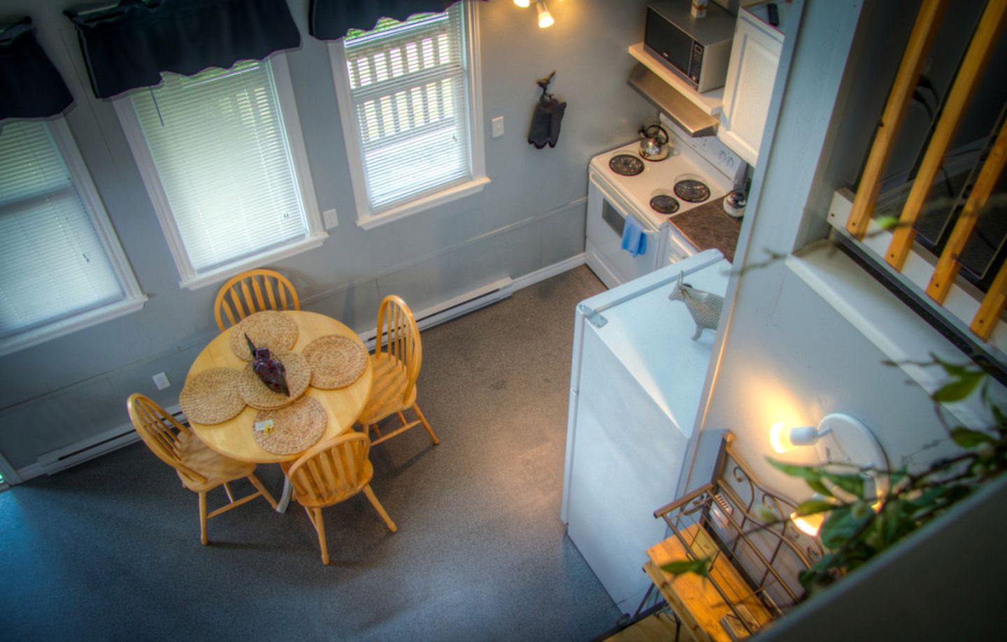 Loft Style Cottage with Panoramic River Views near Bay of Fundy, Canada